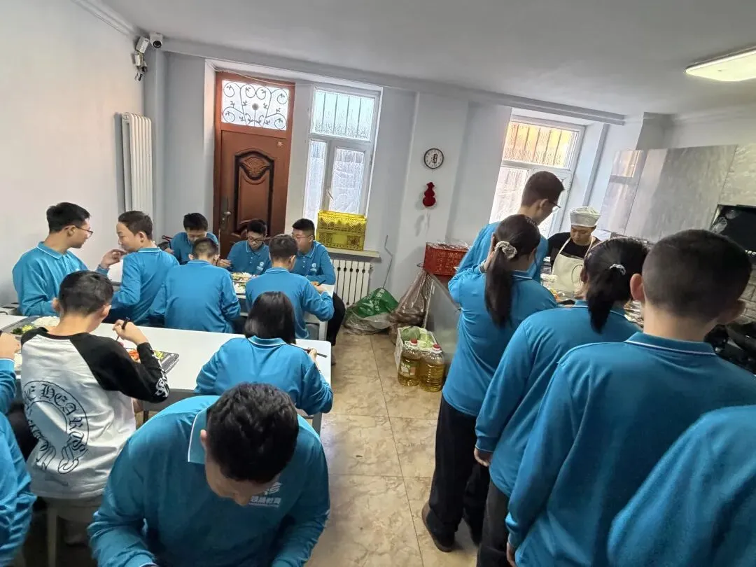 海拉尔中考冲刺全托班 第12张