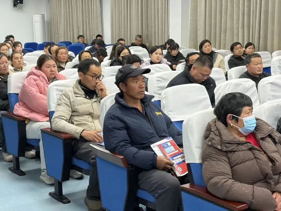 凝心聚力迎中考,家校携手筑未来——岳王学校2026届初三家长会圆满举行 第50张