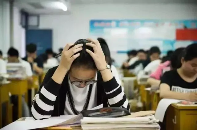 取消中考?学制缩短至10年?(文末领取2026中考白皮书) 第4张