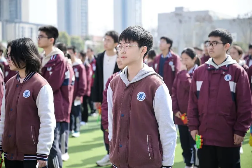 逐马扬鞭凌云志,青春逐梦赴中考 第19张