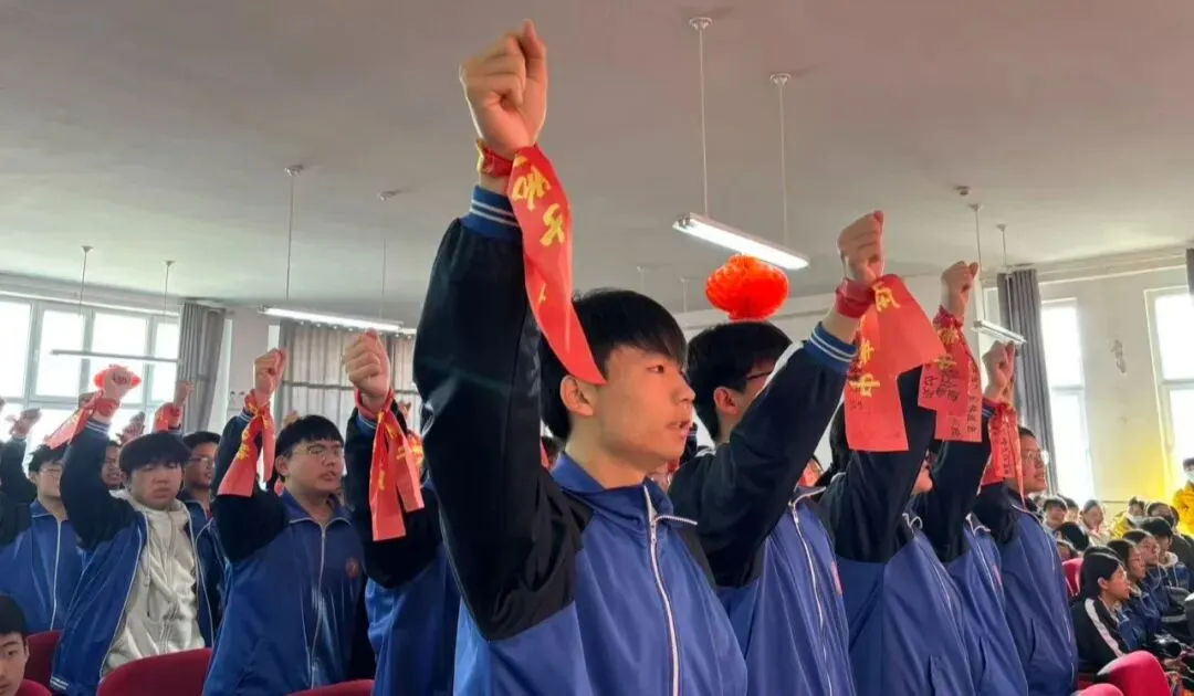 单县红星学校2026届九年级中考誓师大会圆满举行 第16张 单县红星学校2026届九年级中考誓师大会圆满举行 第16张