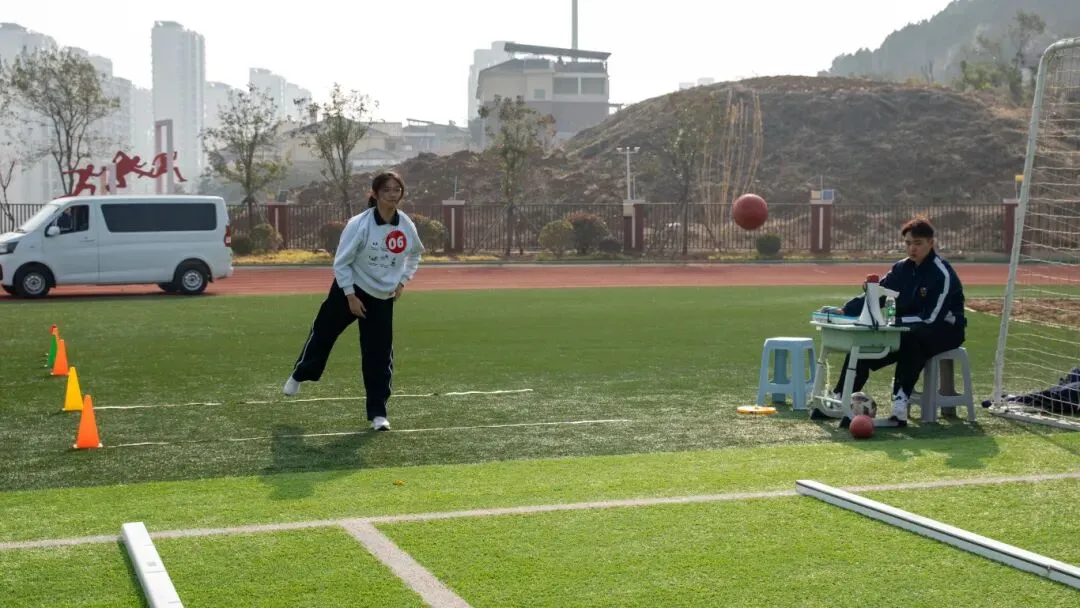 华杰免费全真模拟,助力学子体育中考满分上岸 第31张