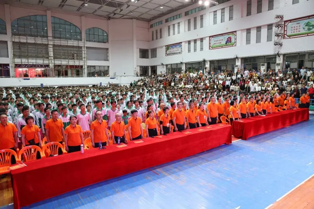 嘉积中学2026届中考百日誓师暨家长会圆满举行 第26张