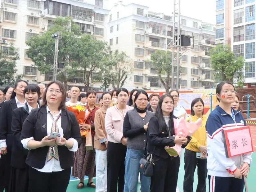 直击中考百日誓师|热血沸腾!钦州市第五中学这场大会超燃! 第21张