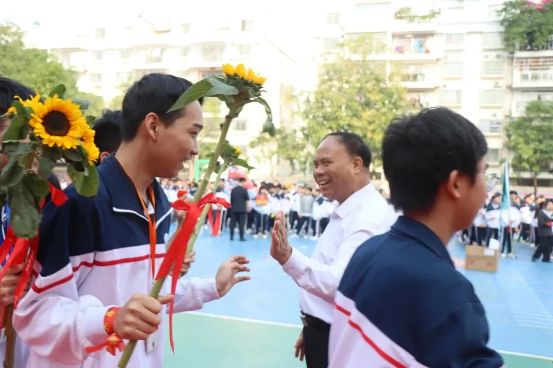 直击中考百日誓师|热血沸腾!钦州市第五中学这场大会超燃! 第41张