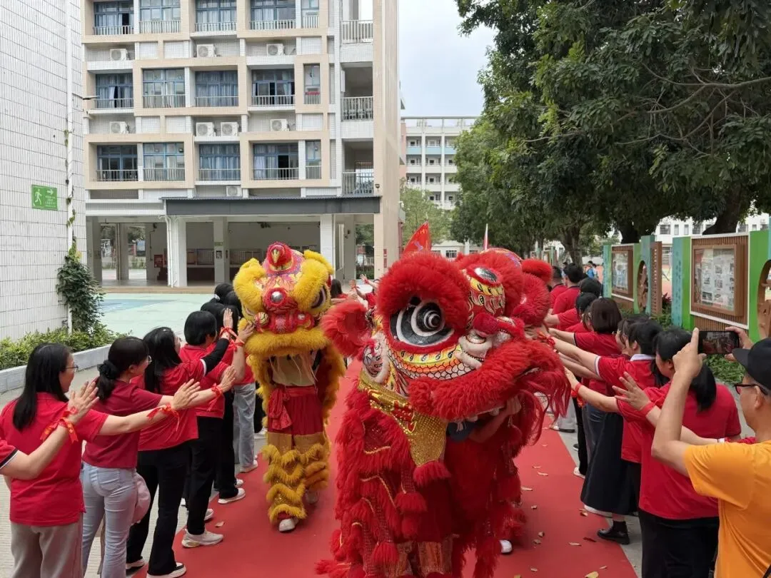 百日砺剑跃龙门,一中附中九年级中考誓师燃动苏村! 第27张