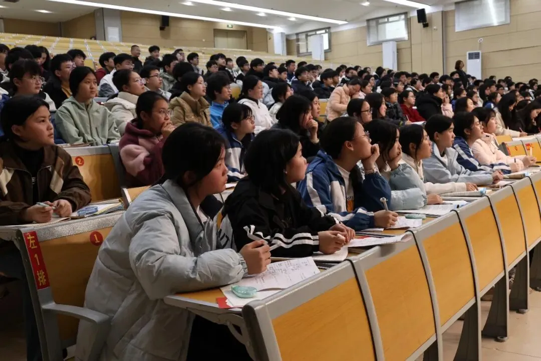 以笔为刃赴中考,以梦为马致青春环游记——湖南师范大学附属金龙学校2026年九年级动员大会圆满结束 第51张