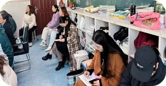 研课赋能备中考 思政聚力促提质——镇江经开区第三届“宜学课堂”教学节骨干教师展示课暨区名师工作室第6次集中研讨活动圆满举行 第12张 研课赋能备中考 思政聚力促提质——镇江经开区第三届“宜学课堂”教学节骨干教师展示课暨区名师工作室第6次集中研讨活动圆满举行 第12张