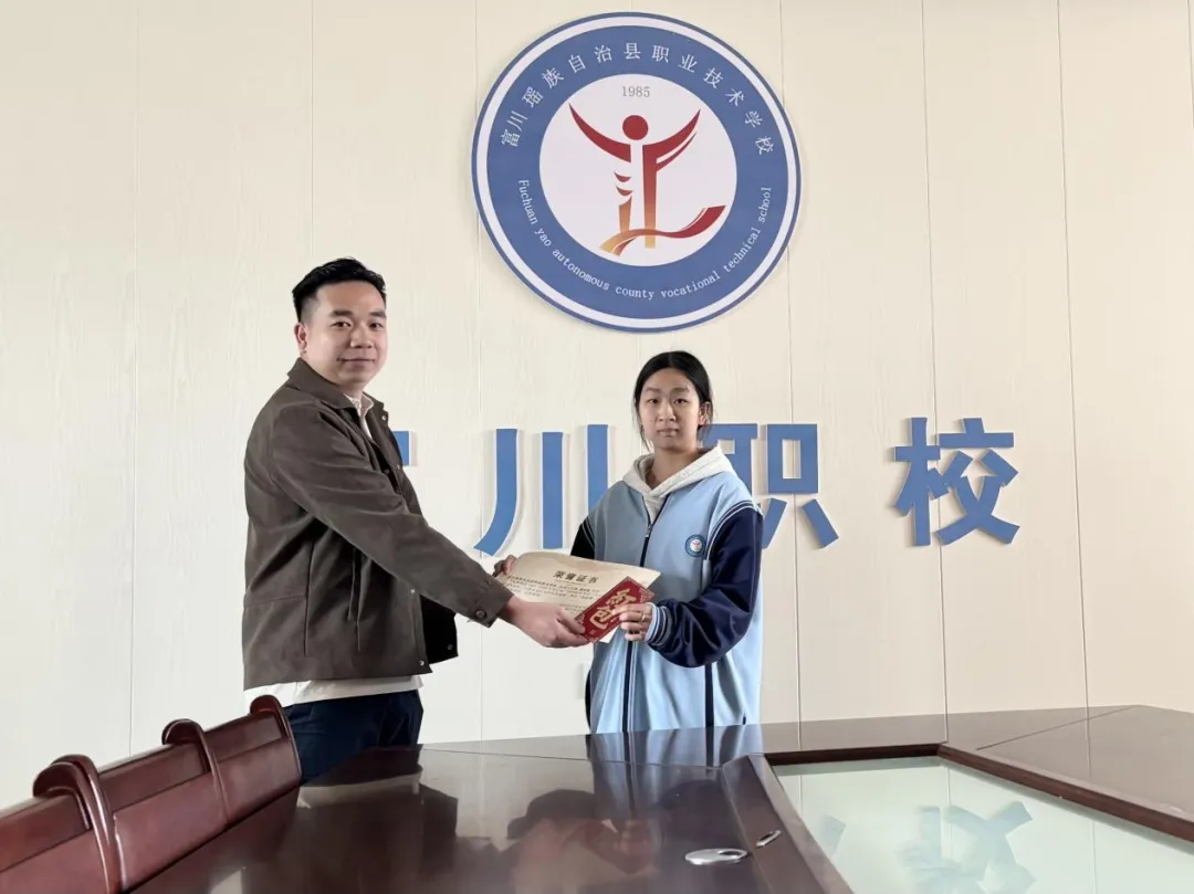 喜报!我校学子勇夺模拟考试桂冠! 第5张