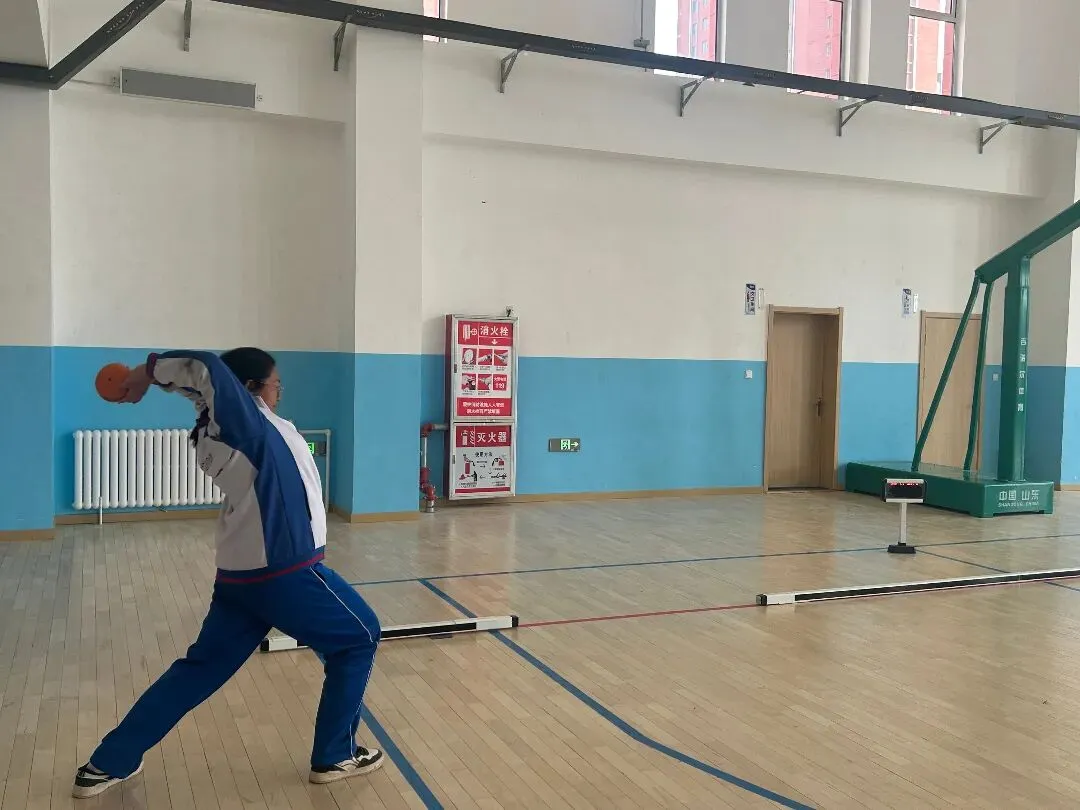 银川市第三十四中学九年级第一次体育模拟测试圆满举行 第13张