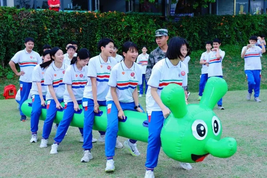 决胜中考 | 少年当有凌云志,敢向天地借长风 ——广州市景中实验中学举行2026届初三百日誓师大会 第20张