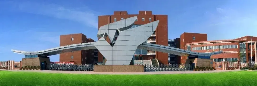 中考家长都懵了:这群小升初家长竟比我们还疯狂? 第2张