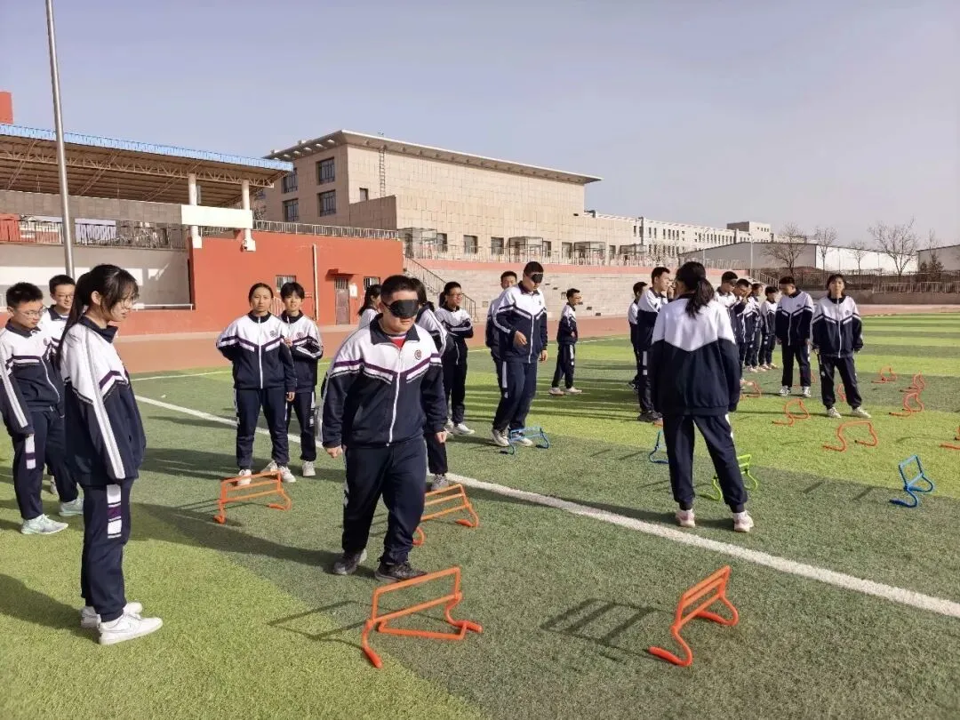 同心释压凝心力,携手扬帆战中考——阿拉善左旗第四中学开展九年级团体辅导活动 第3张