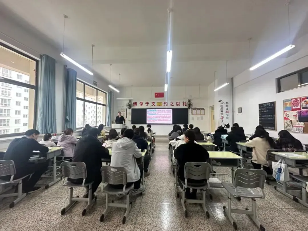 聚焦课堂“精准滴灌” 赋能中考“拔节生长”——西固区2026年初中教师专业素养提升培训圆满举行 第2张