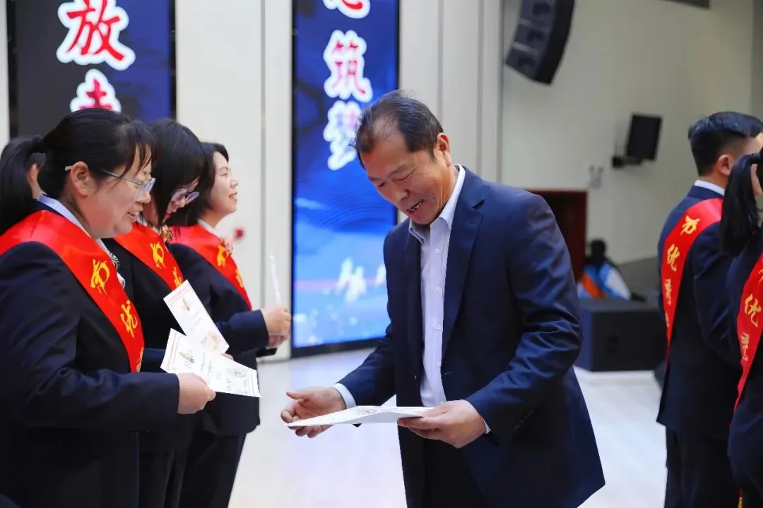 表彰励志促奋进 凝心聚力战中考——保山一中举行2026届初三年级上学期期末考试表扬暨学习动员大会 第55张