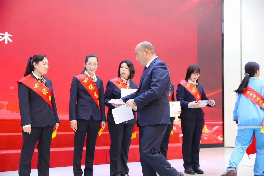 表彰励志促奋进 凝心聚力战中考——保山一中举行2026届初三年级上学期期末考试表扬暨学习动员大会 第62张