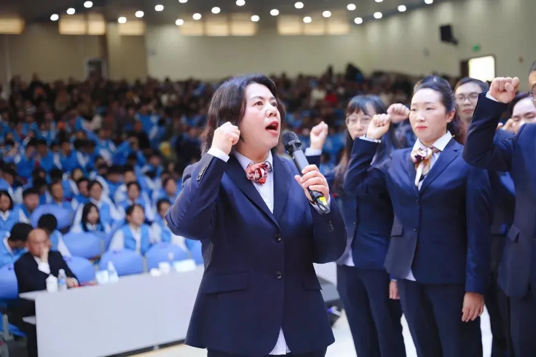 表彰励志促奋进 凝心聚力战中考——保山一中举行2026届初三年级上学期期末考试表扬暨学习动员大会 第79张