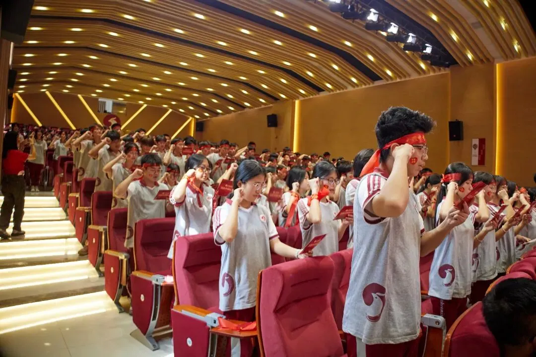 百日砺剑,六月扬眉——凤凰学校中考百日誓师,燃动青春赴征程! 第26张