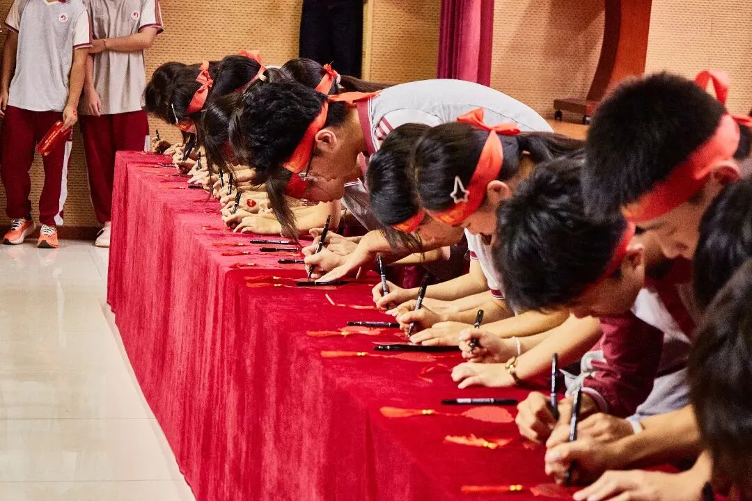 百日砺剑,六月扬眉——凤凰学校中考百日誓师,燃动青春赴征程! 第37张