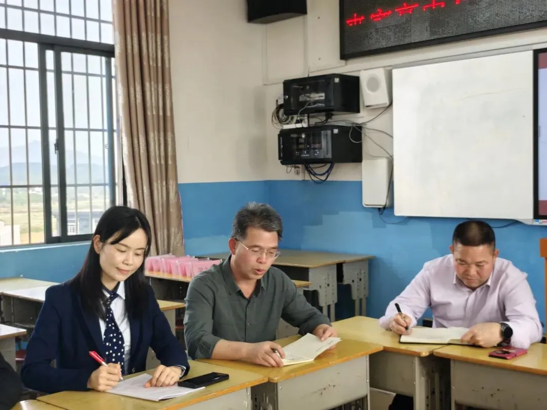 精准赋能中考冲刺,共筑初高中衔接桥梁——来宾高中与蒙村中学初高衔接教育交流会 第4张