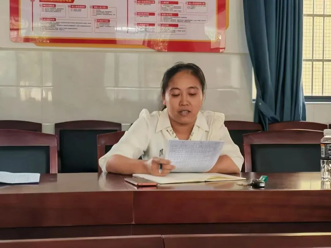 我校顺利召开2026年中考备考会议 第12张