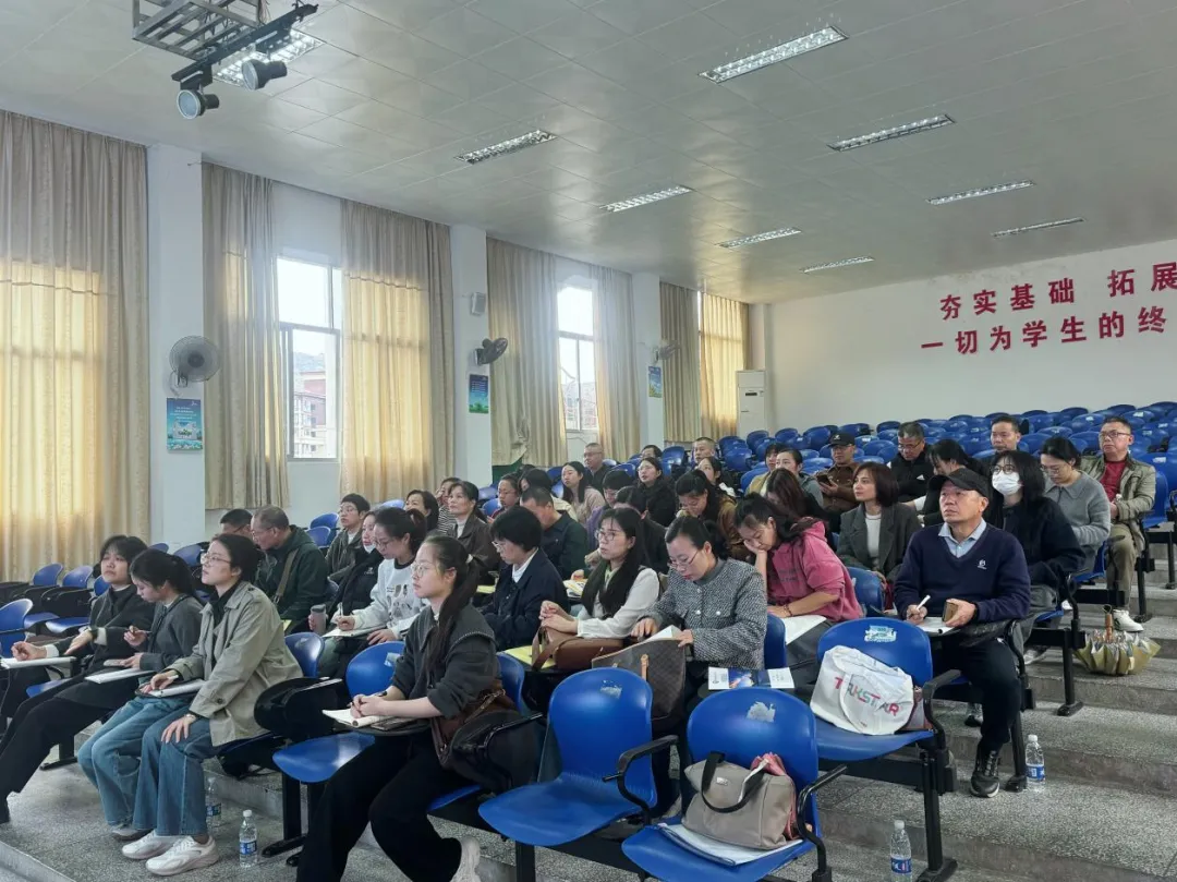 【送教送培】送教赋能提质 以研蓄力中考——南平市初中语文名师工作室成员到延平区开展送教送培活动 第6张