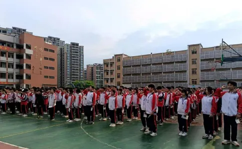 师生同心齐奋战,中考逐梦共辉煌 第4张