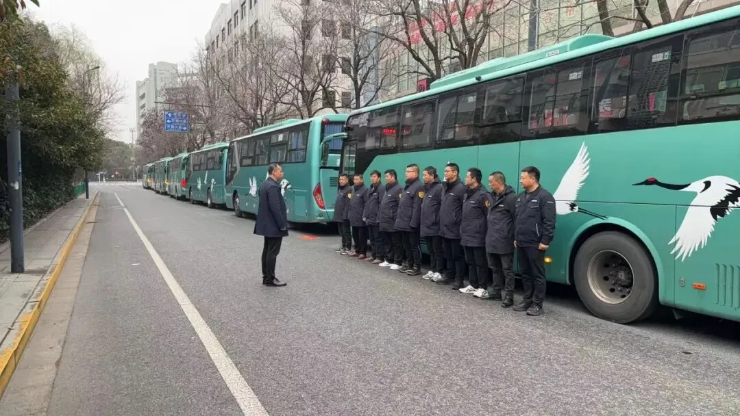 盐城公交暖心护航学子中考体育模拟测试 第4张 盐城公交暖心护航学子中考体育模拟测试 第4张