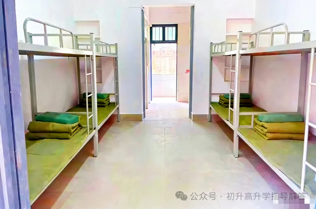 中考成绩低于300以下推荐中职_广西工商学校(计算机平面设计) 第9张