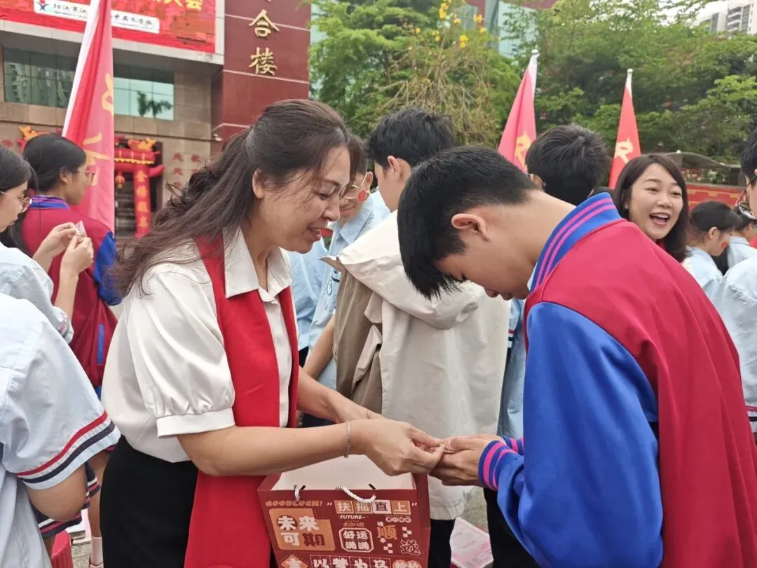 【百日逐梦,马跃中考】星鹏学校举行2026年中考前一百天激励大会 第85张