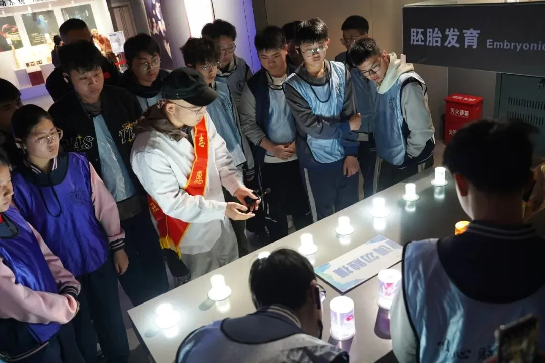 【明志笃行向未来 砥砺奋进赴中考】我校初三年级开展升学指导与生命教育一日研学活动 第8张