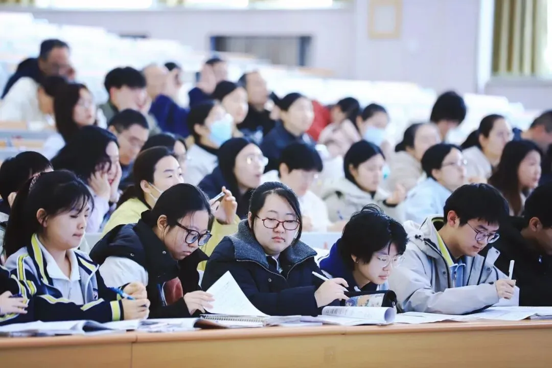 深耕真题巧破题,温情教学润心田 第3张