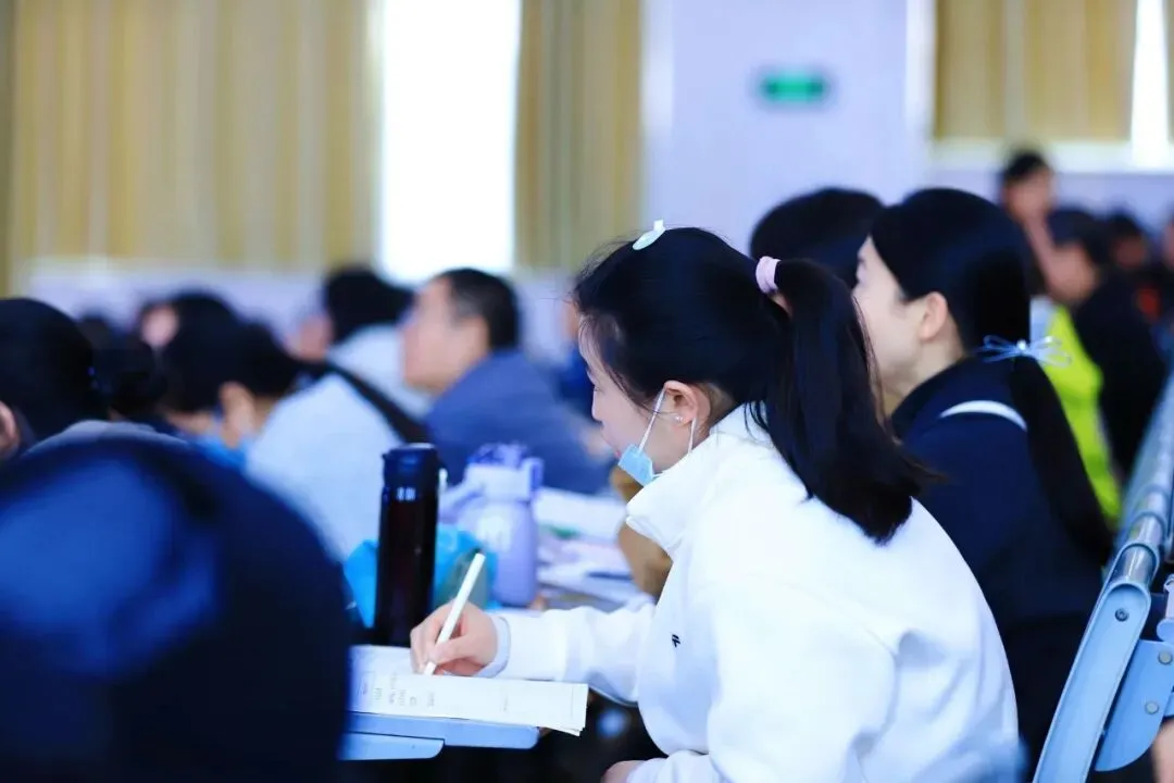 深耕真题巧破题,温情教学润心田 第12张