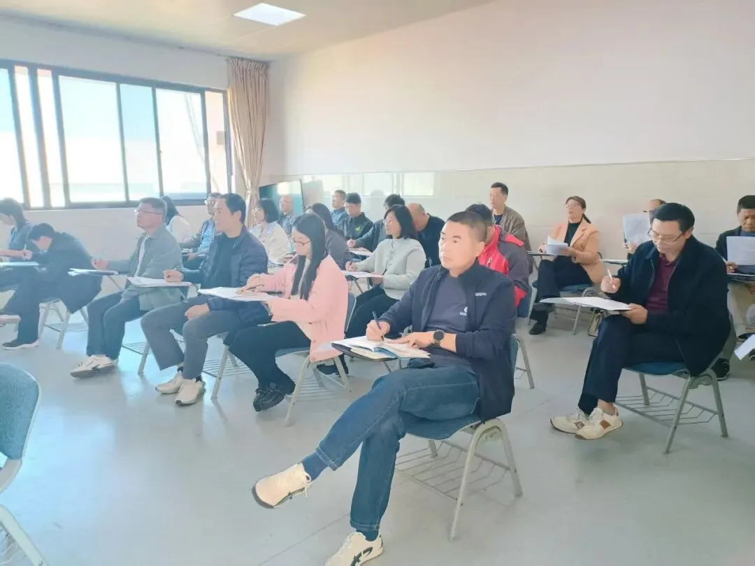 精研标题考点 助力中考备考——东山县九年级语文专题公开课开讲 第8张