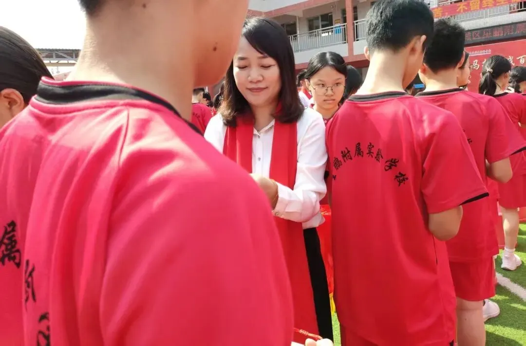 【百日逐梦,决战中考】星鹏附属实验学校举行2026年中考前100天激励大会 第79张