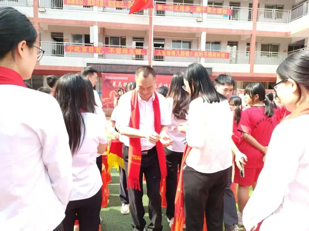 【百日逐梦,决战中考】星鹏附属实验学校举行2026年中考前100天激励大会 第85张