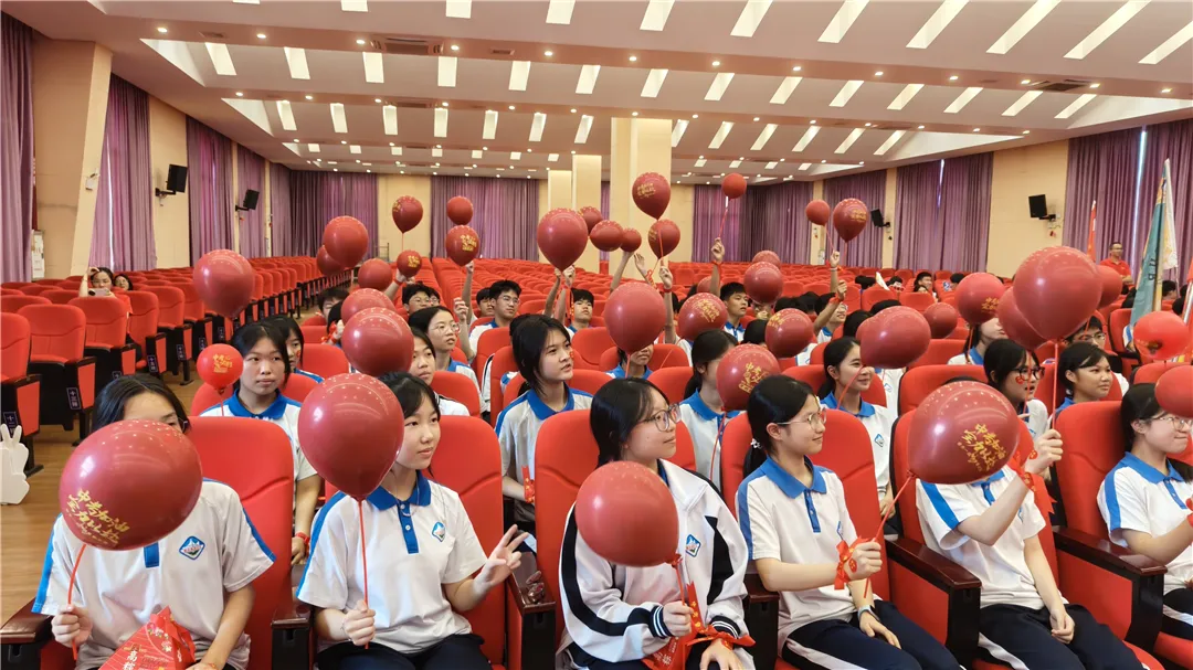 百日砺剑战中考 鼎中少年耀锋芒——我校2026届中考百日冲刺激励大会隆重举行 第52张