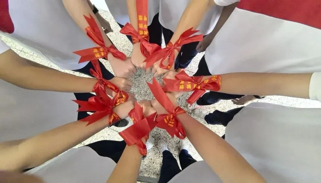 梅州市东山学校隆重举行2026年决胜中考动员大会 第17张