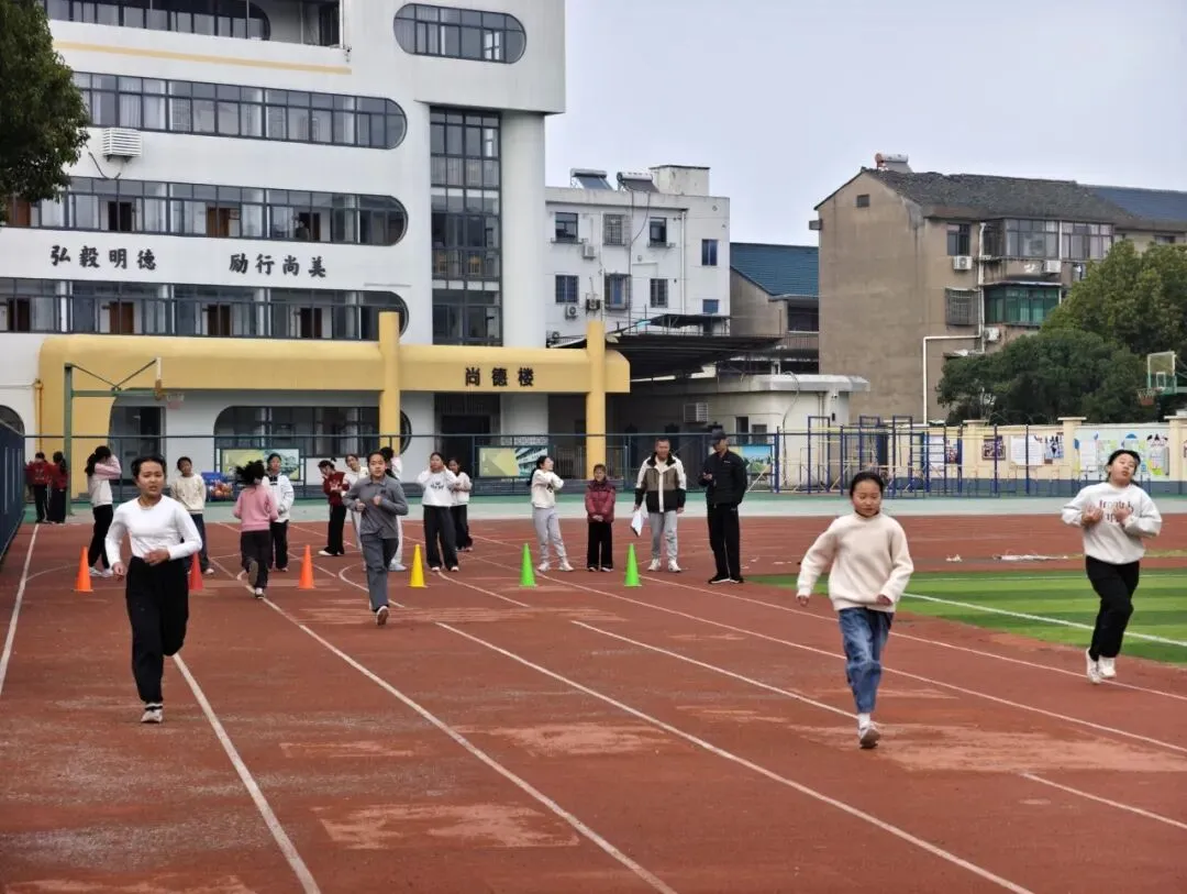 小越街道中心小学开展五年级体质健康模拟测试 第16张