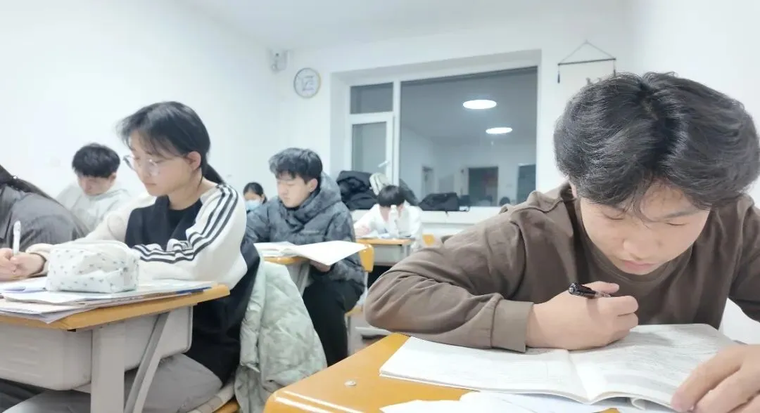 中考高考冲刺在即!博才教育初四高三全日制,为梦想最后一搏 第28张