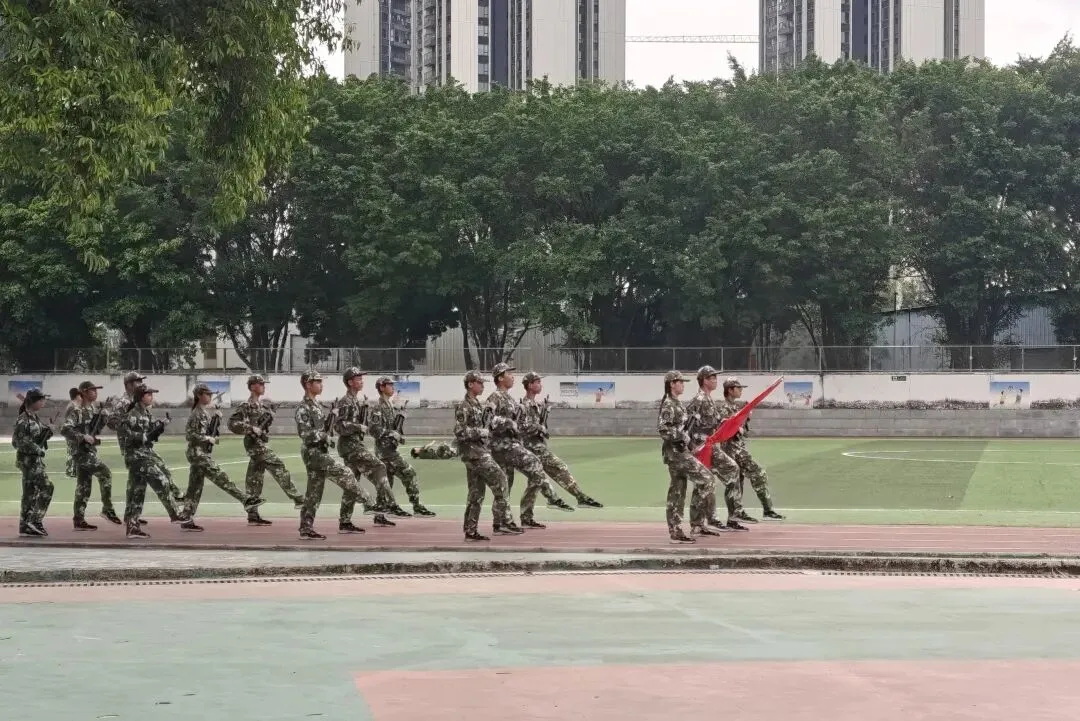 凝心聚力,决胜中考——炭步初级中学2026年中考百日冲刺誓师大会 第9张
