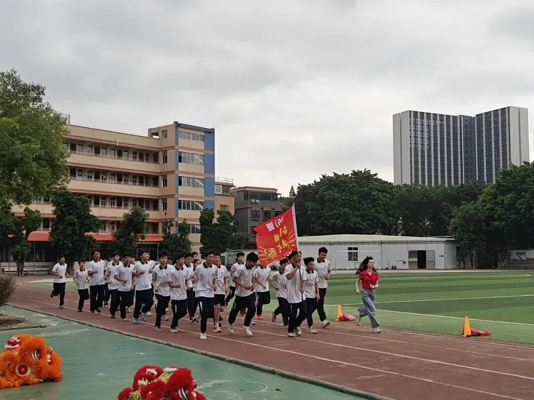 凝心聚力,决胜中考——炭步初级中学2026年中考百日冲刺誓师大会 第72张