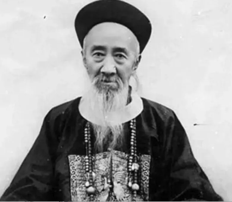 这是晚清重臣张之洞的殿试卷,不愧是探花,每个字都登峰造极! 第1张