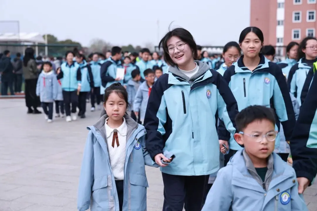 中考90日誓师大会|有热血,更有温度!以爱为甲,独有的东外底色~ 第124张