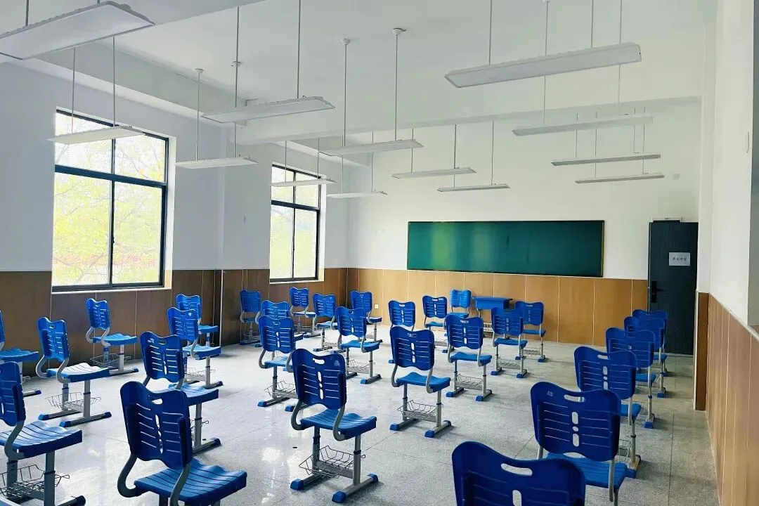 株洲市首届美术中考模拟考试圆满举行,近400名初三学子实战练兵! 第10张