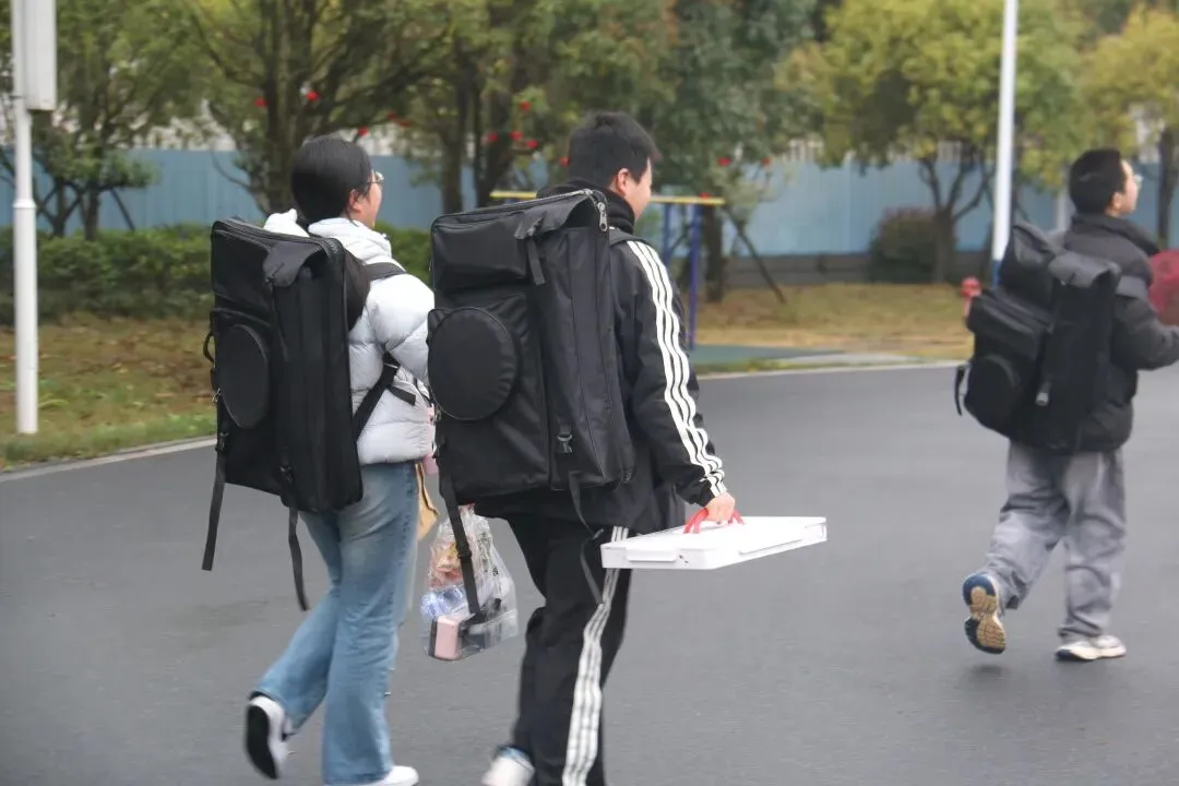 株洲市首届美术中考模拟考试圆满举行,近400名初三学子实战练兵! 第15张