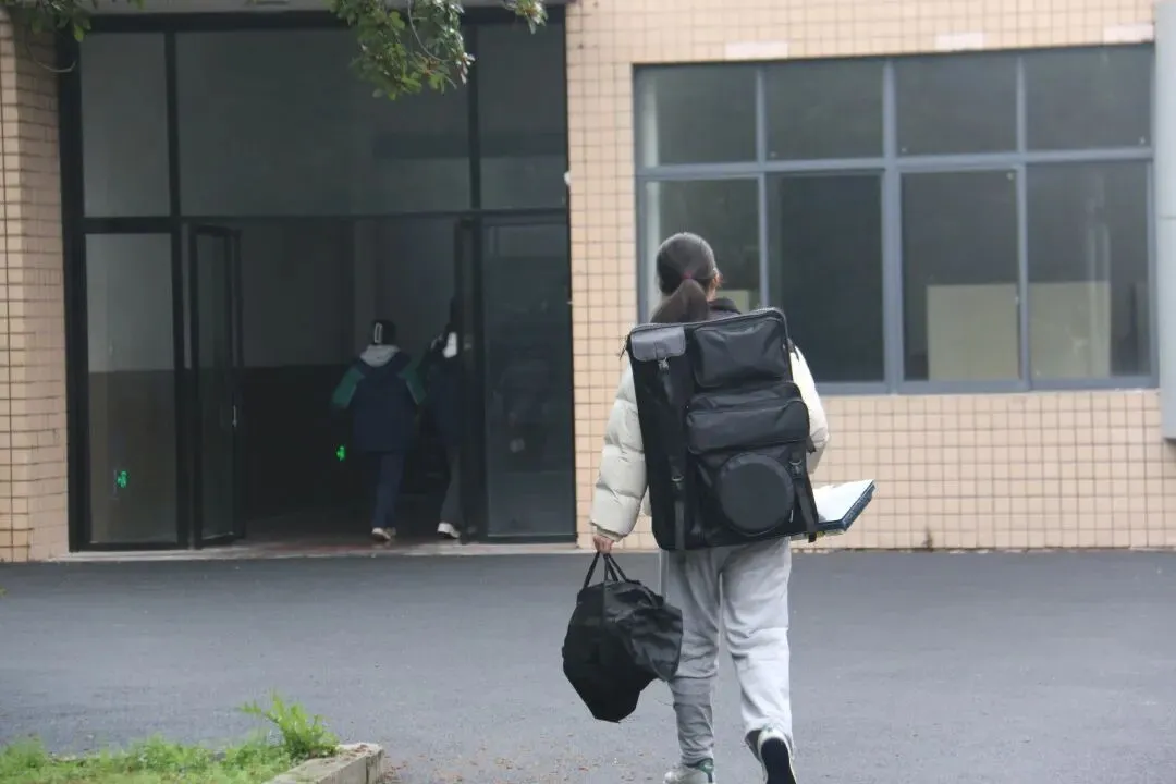 株洲市首届美术中考模拟考试圆满举行,近400名初三学子实战练兵! 第21张