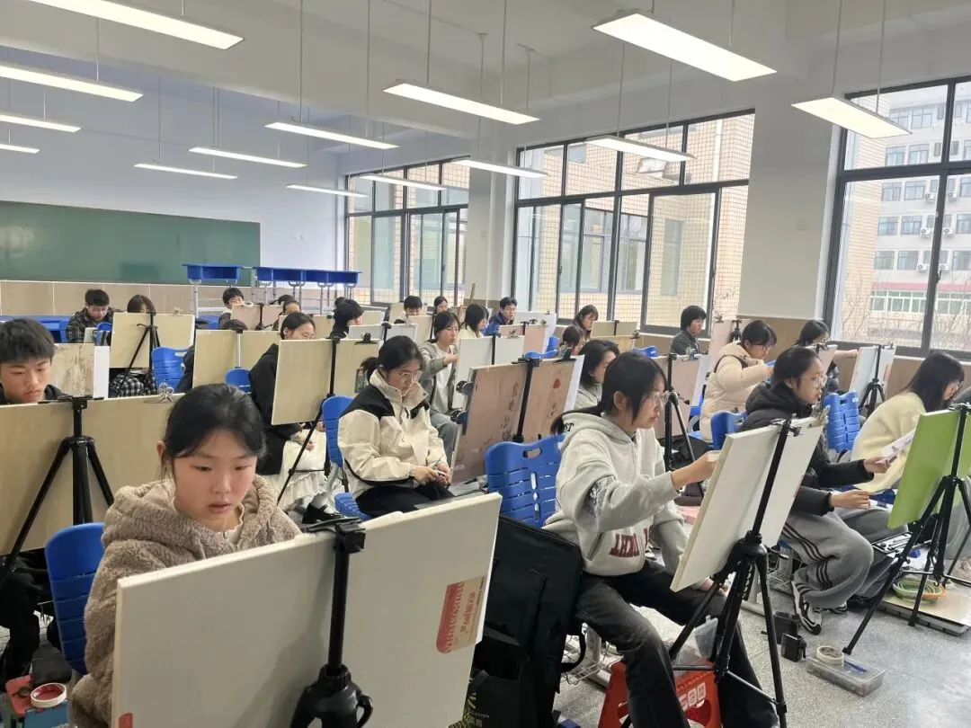 株洲市首届美术中考模拟考试圆满举行,近400名初三学子实战练兵! 第25张