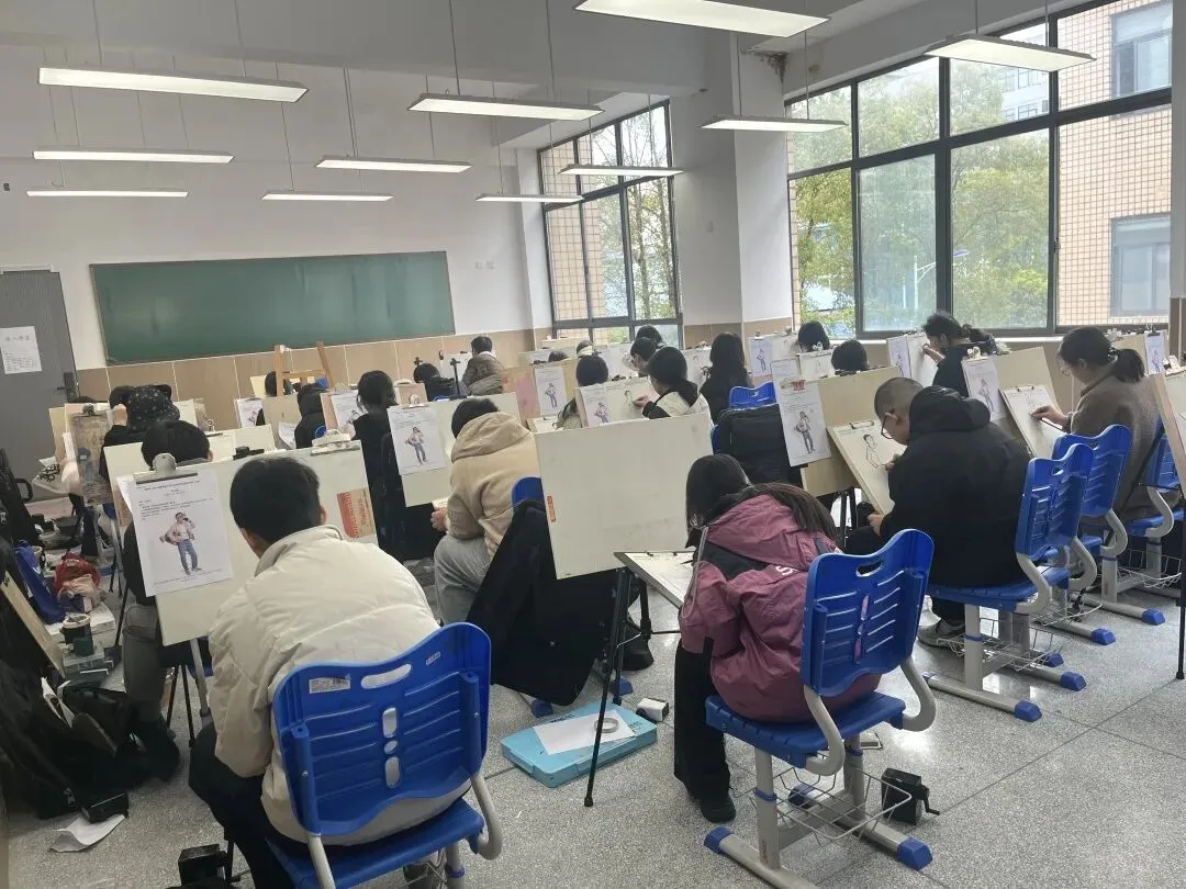 株洲市首届美术中考模拟考试圆满举行,近400名初三学子实战练兵! 第35张