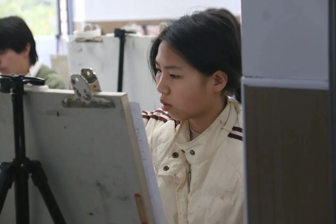 株洲市首届美术中考模拟考试圆满举行,近400名初三学子实战练兵! 第38张